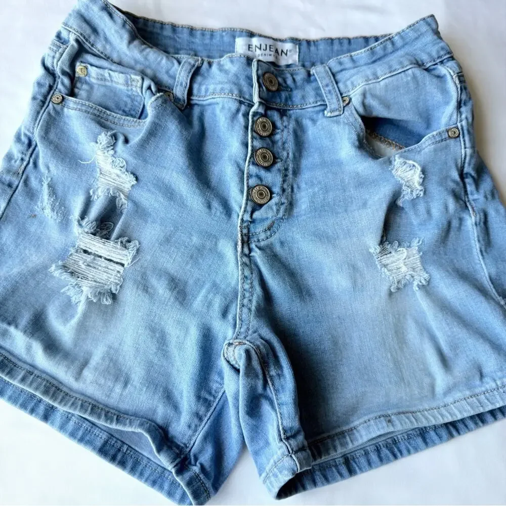 Enjean Women's Distressed Blue Jean Shorts Women’s Size Medium